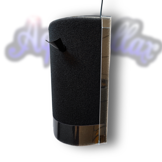 Aquakallax Classic Hamburger Mattenfilter mit PAT MINI, schräge Seitenansicht mit schwarzer Filtermatte und Kiesblende