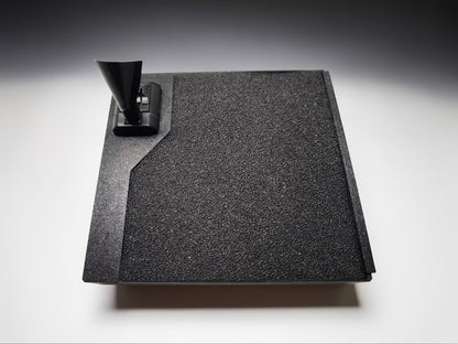 Aquakallax Konkav Matrix Rückwandfilter: schwarzes Grundmodul mit Aquael PAT MINI und Filtermatte