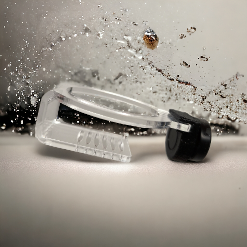 Transparenter Aquakallax Oxi-Hover mit schwarzer Magnetbefestigung für den Oxidator Mini vor Wasserspritzern